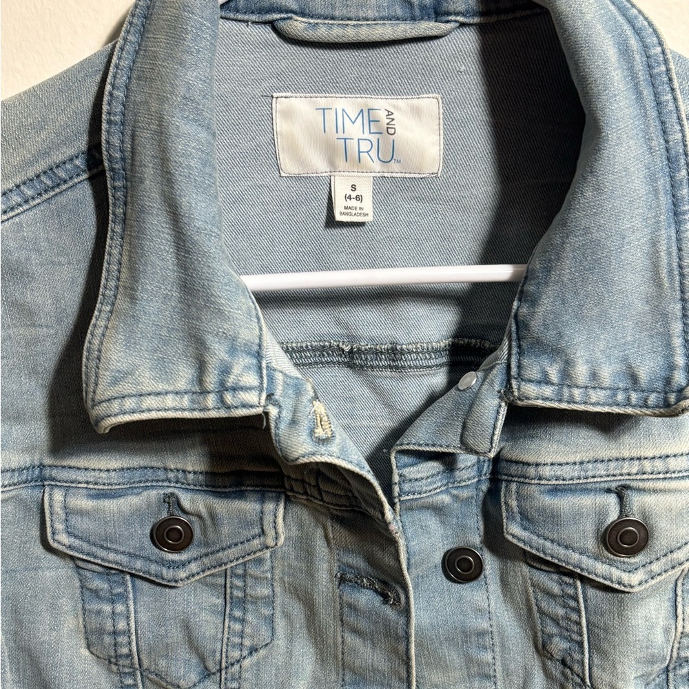 Time and Tru Light Blue Denim Jacket - Picture 3 of 4